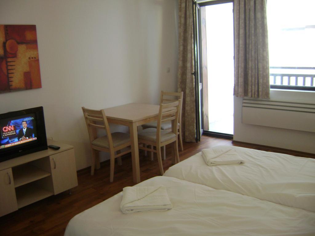 Gondola Apartments & Suites Banszko Szoba fotó