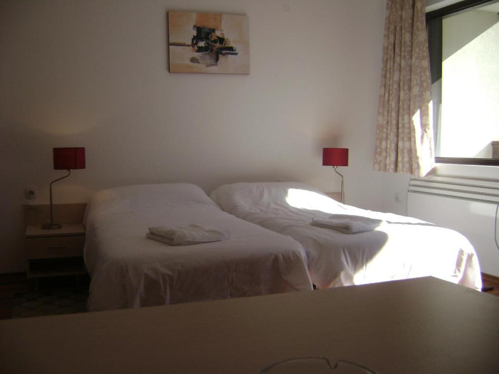 Gondola Apartments & Suites Banszko Szoba fotó